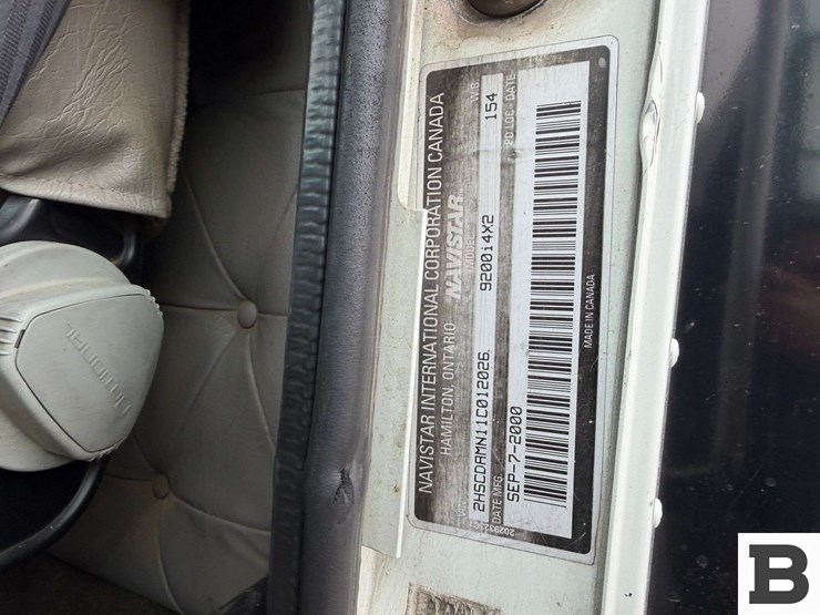 2001-international-9200-image-53