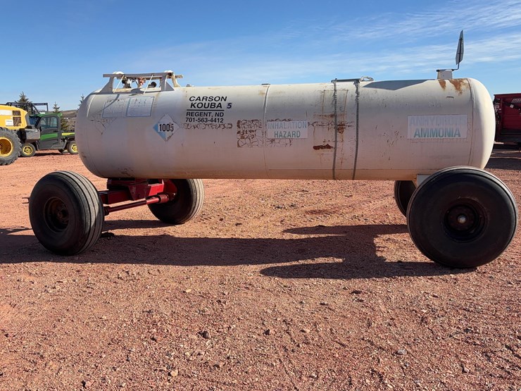 anhydrous-tank-with-trailer-image-9