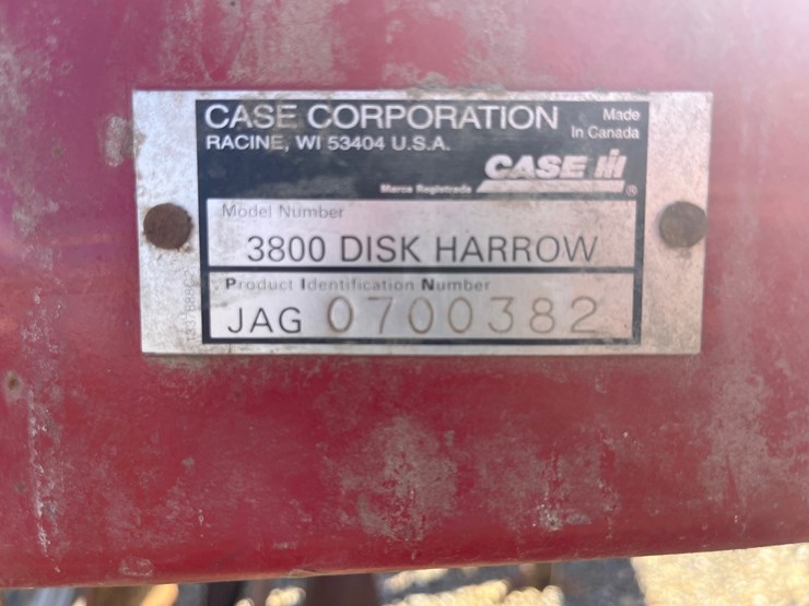 case-ih-3800-image-14