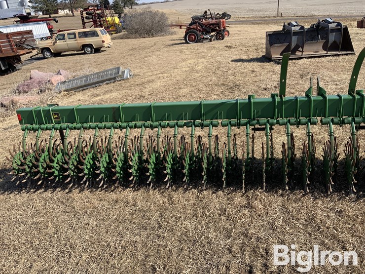 john-deere-e0400-rotary-hoe-image-10