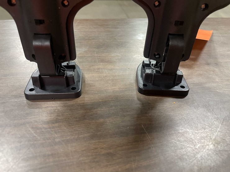 #2286-•-(2)-led-parking-lot/-yard-lights-(pr10)-image-4