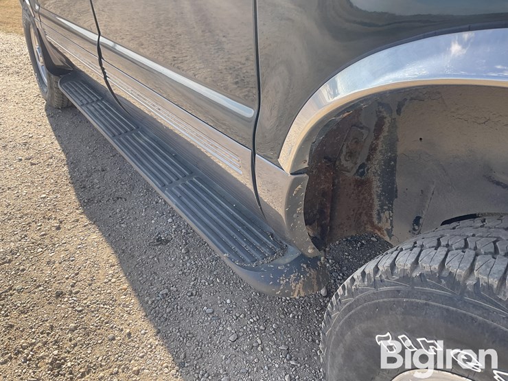 2004-ford-excursion-image-20