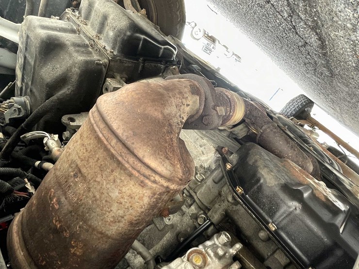 #1426-•-2016-white-ram-van-(has-wi-title)-(of)-image-32