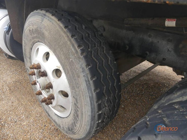 2016-kenworth-t880-image-6