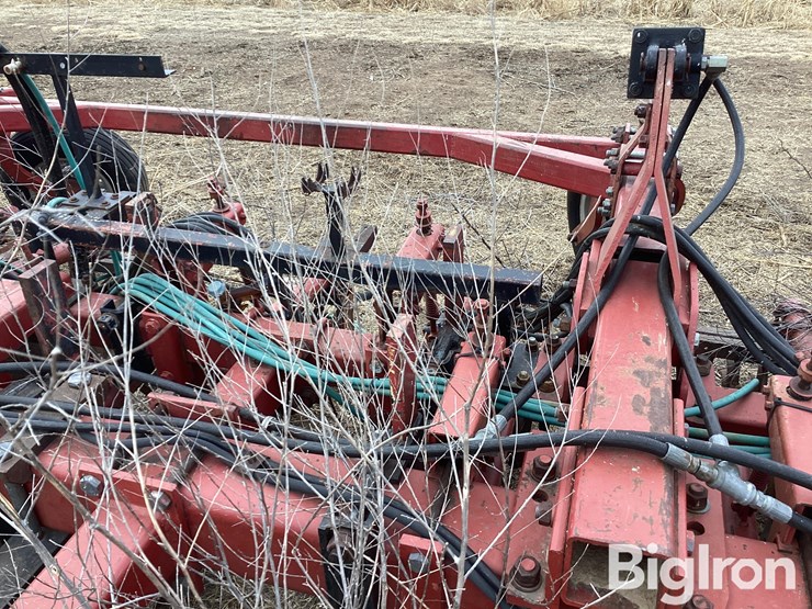 shop-built/case-12r30-strip-till-bar-image-12