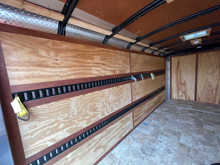 #1432-•-2013-forest-river-14'-enclosed-trailer-(has-certificate-of-origin)-image-25