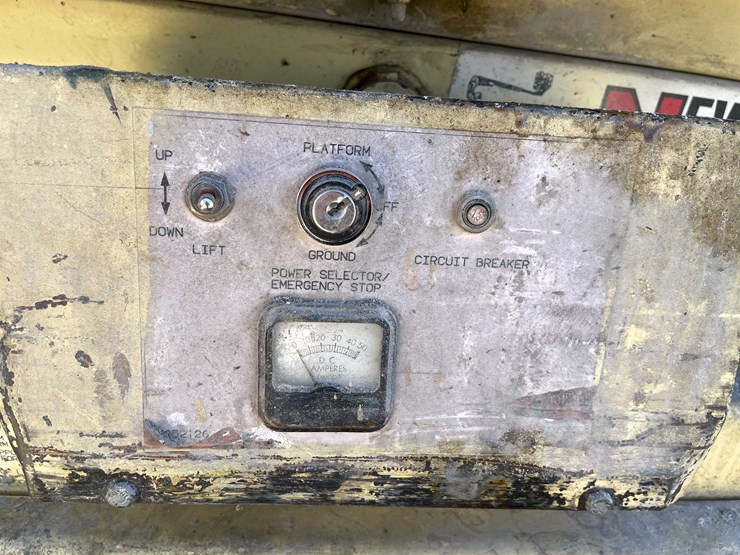 #1446-•-jlg-cm-1432-(o4)-image-15