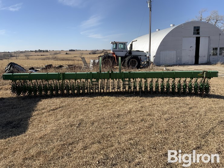 john-deere-e0400-rotary-hoe-image-2