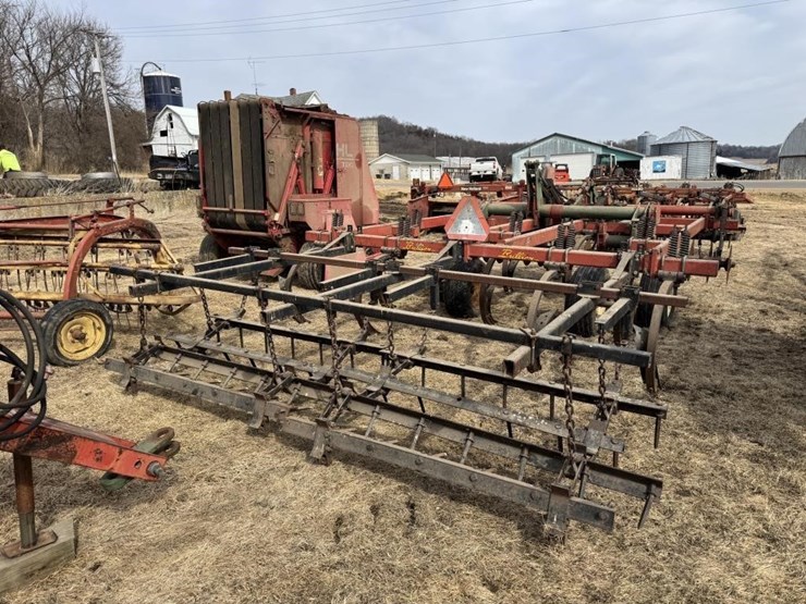 brillion-9-shank-chisel-plow-image-5