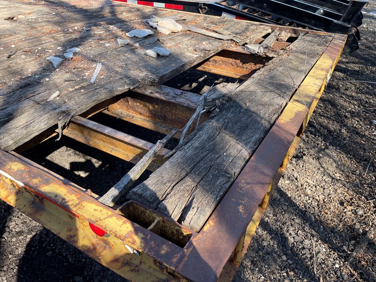 #6062-•-1992-bera-tandem-axle-tilt-bed,-equipment-trailer-(has-wi-title)-image-6