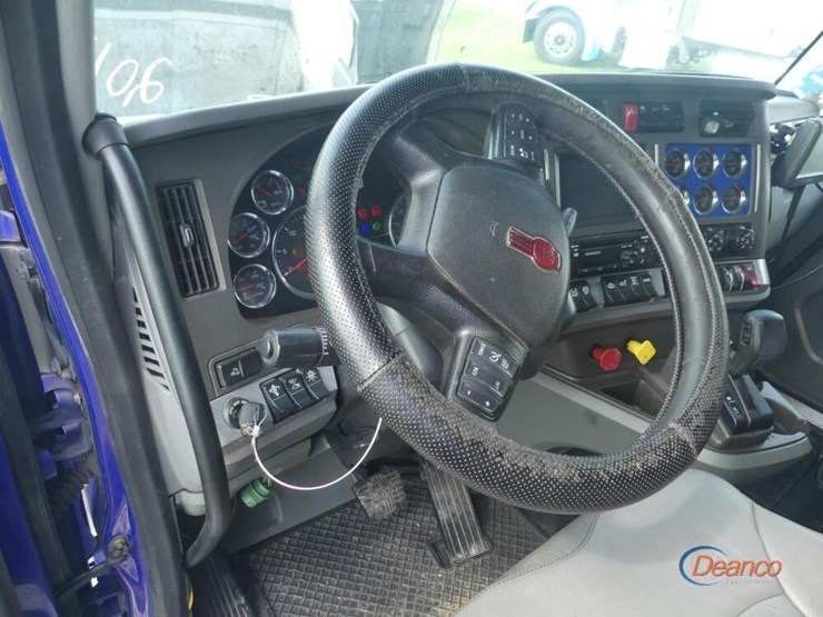 2017-kenworth-t680-image-15