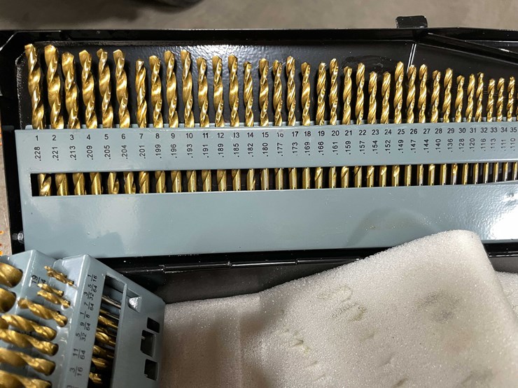 #2321-•-new-115-piece-drill-bit-set-in-nice-metal-storage-box-(cw)-image-2