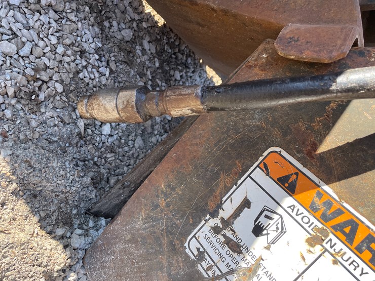 #6086-•-lowe-1200f-universal-mount-auger-with-bits-image-5