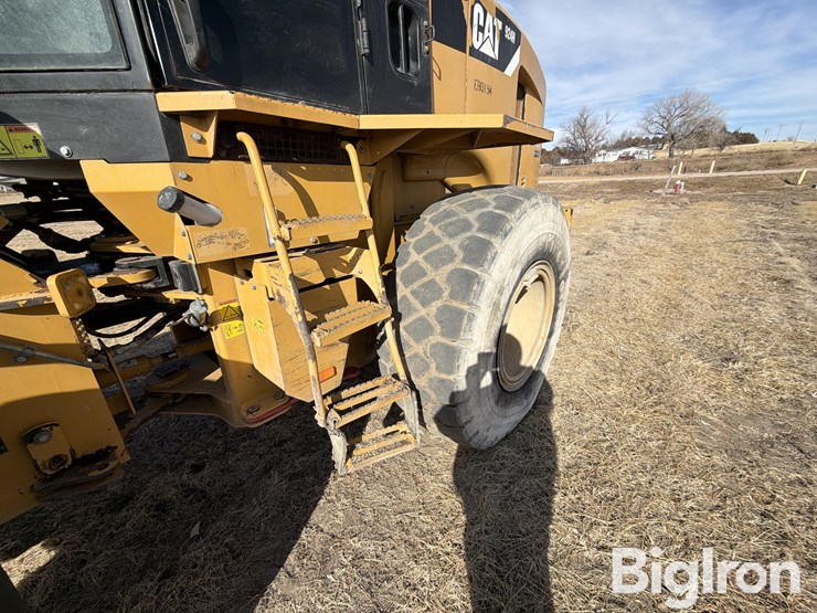 2009-caterpillar-924h-image-13