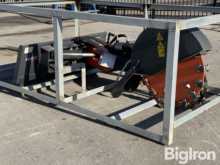 2025-massey-ferguson-730-image-3