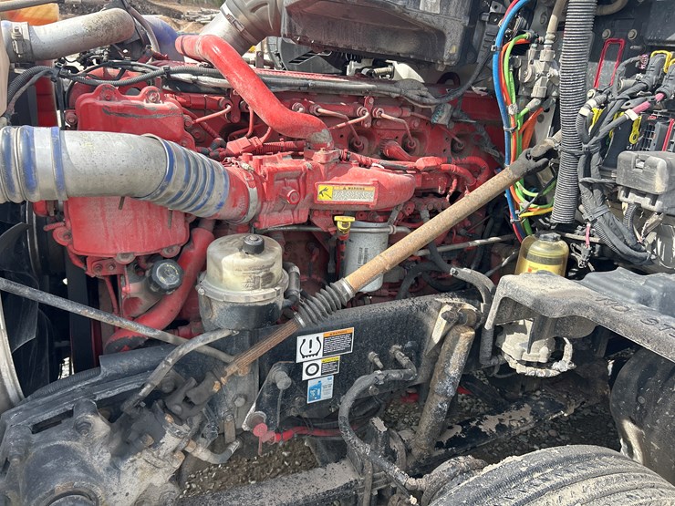 2017-kenworth-t680-image-71