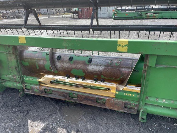 2009-john-deere-630f-image-11