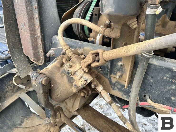 1999-freightliner-fld120-image-14