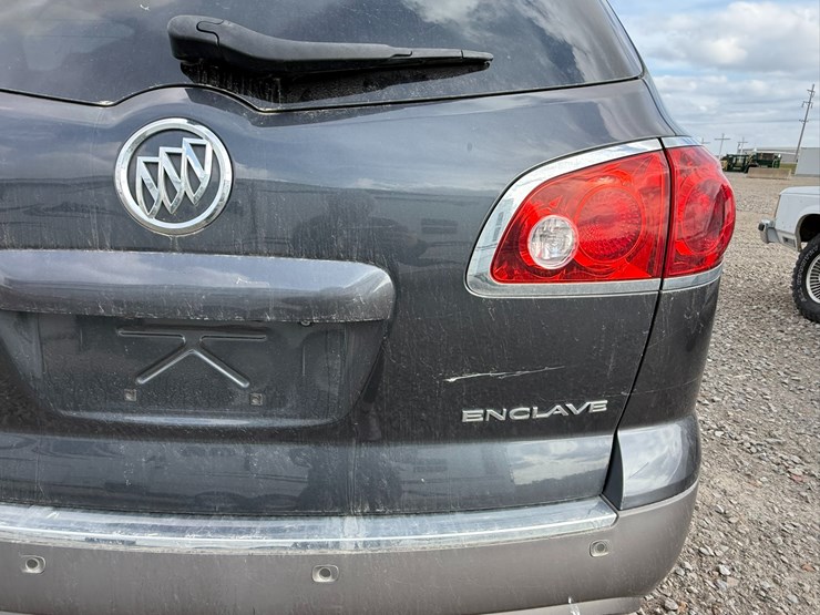 2012-buick-enclave-image-7