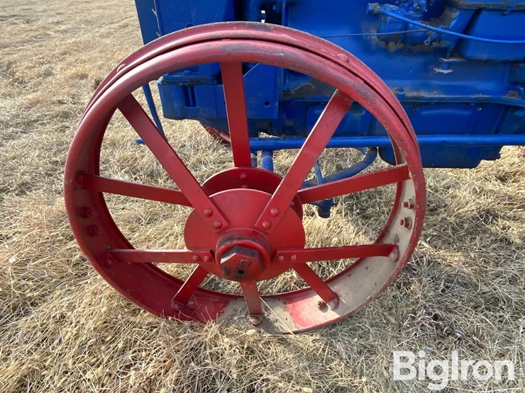 1930-case-c-2wd-tractor-image-15