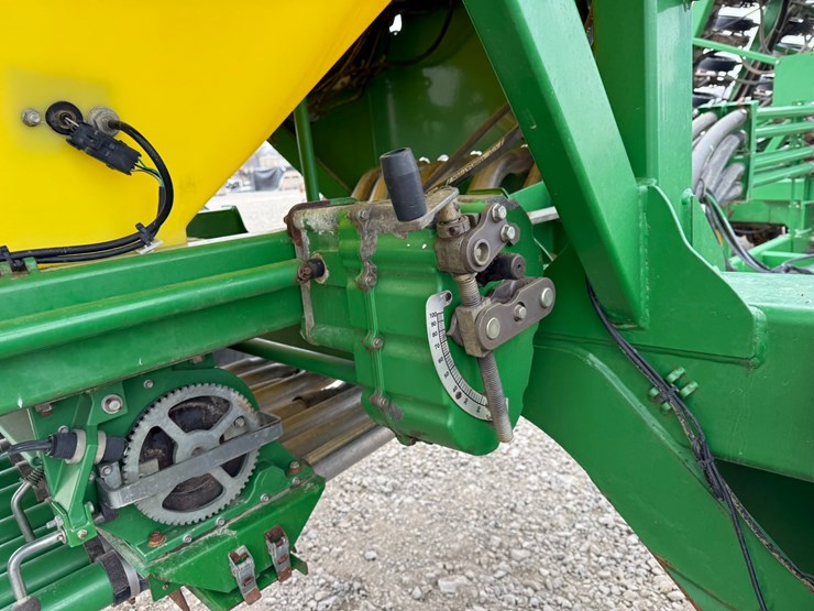 john-deere-1890-image-75