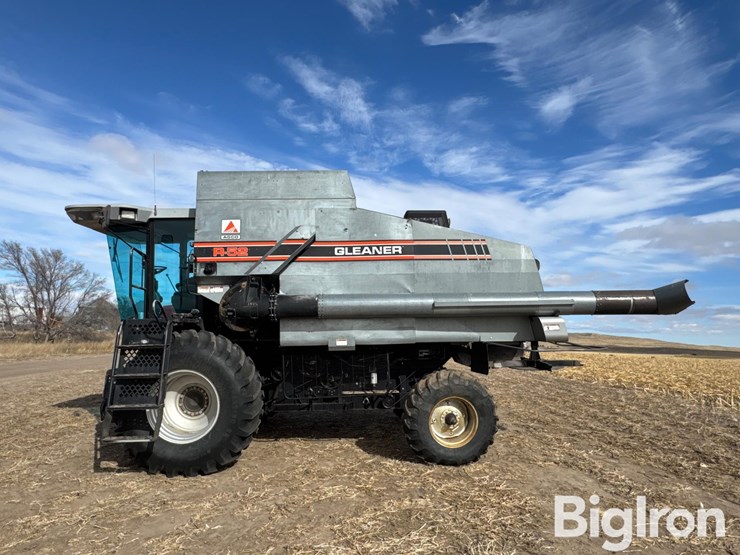 1994-gleaner-r52-image-8