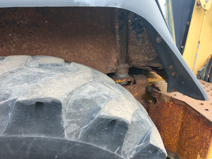 tag-#271,-1997-jd-310e-backhoe-image-13