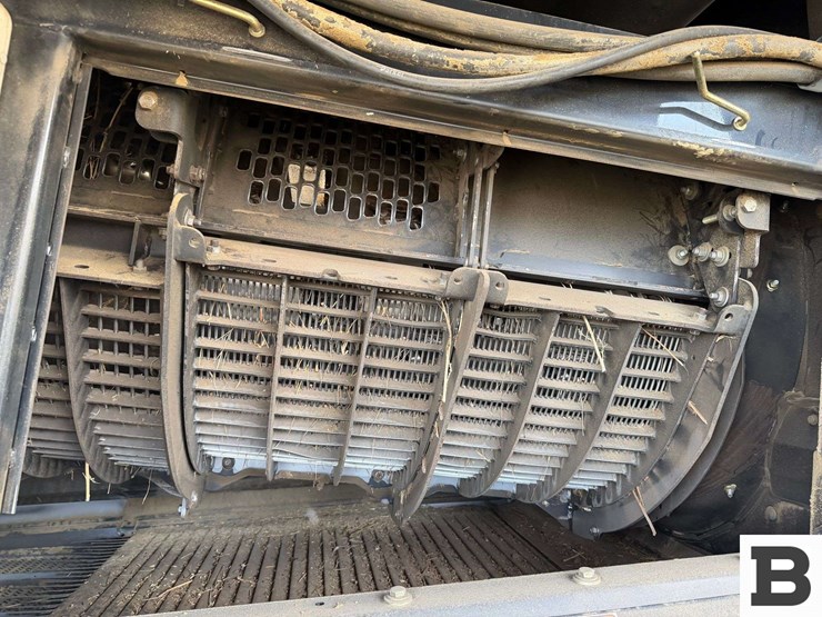 2008-case-ih-7010-image-68