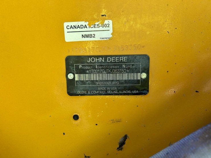 2019-deere-317g-image-26