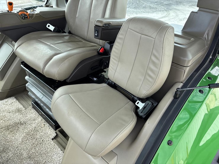 2024-john-deere-8rx-410-image-89