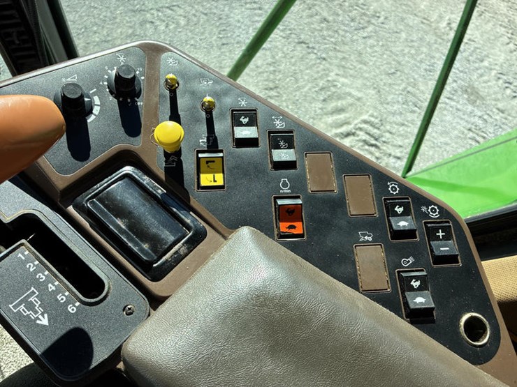 1993-john-deere-9500-image-96