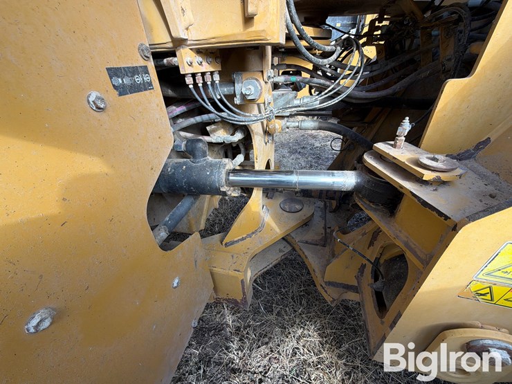 2014-caterpillar-950m-image-20