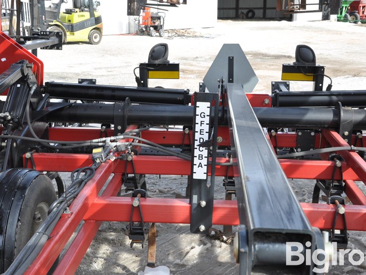 case-ih-200-image-16