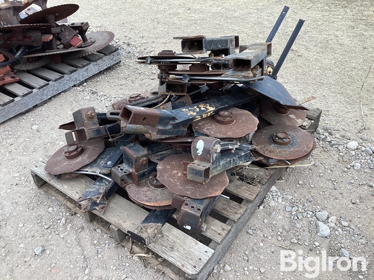 sunco-liquid-fertilizer-row-units-image-1