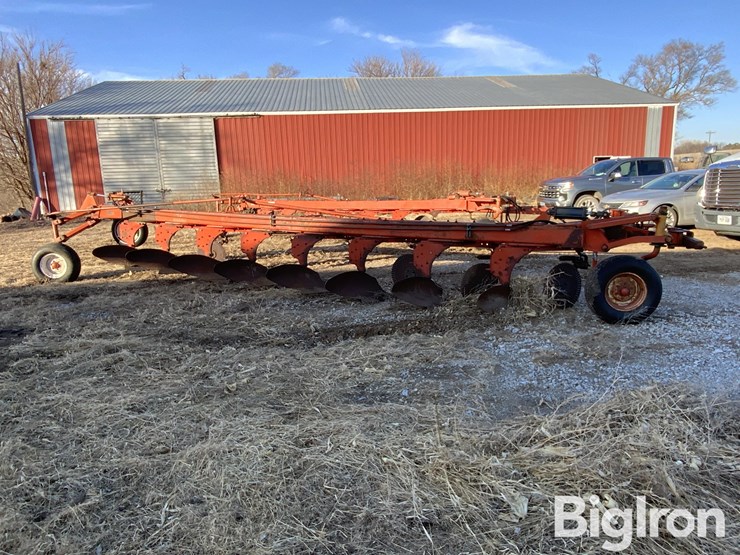 case-8-bottom-plow-image-4