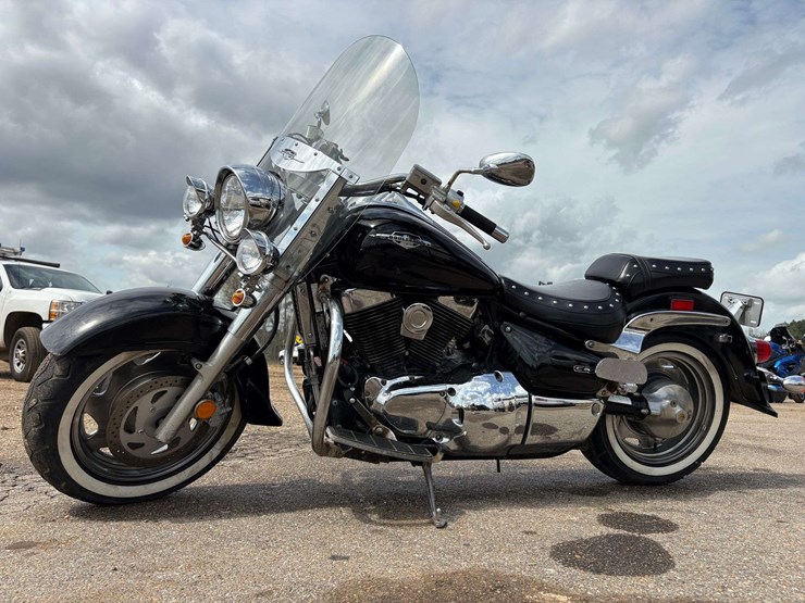 2008-suzuki-boulevard-vl1500t-motorcycle-(13,331-miles)-image-1