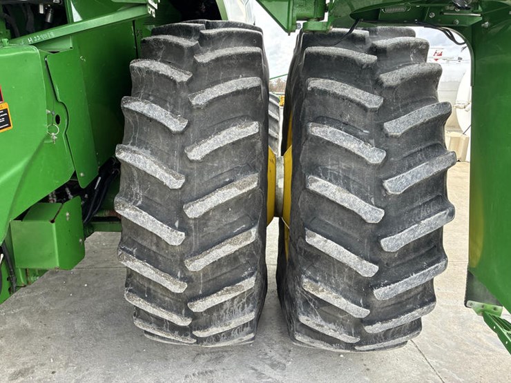 2013-john-deere-s680-image-41