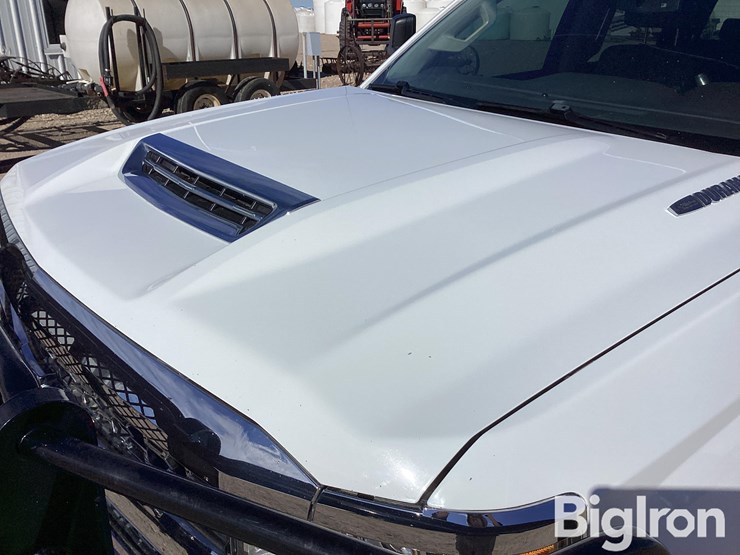 2019-chevrolet-silverado-2500-image-12