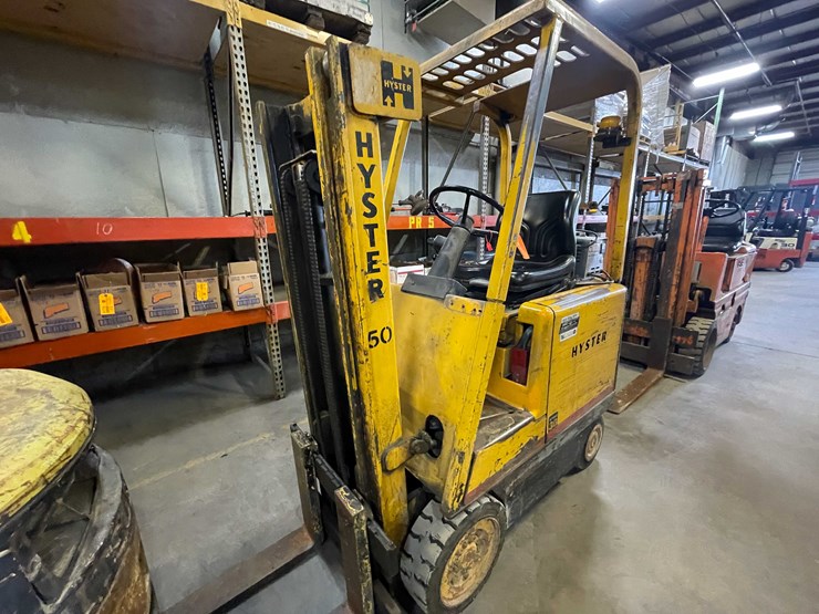 #1449-•-hyster-e30-electric-forklift-(pr4)-image-1