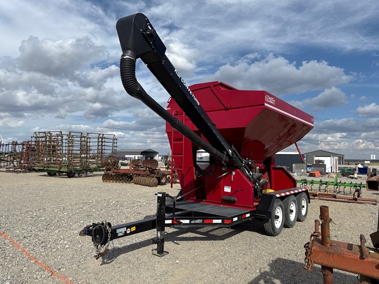 #5335-•-2022-patriot-245c-seed-tender-trailer-1m9p1f43xnm954125-&-34739-image-1