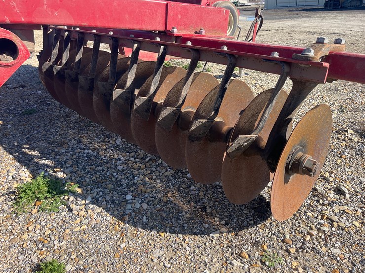 case-ih-3800-image-9