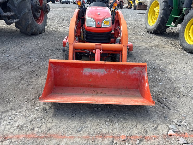 2013-kubota-bx2670-image-15