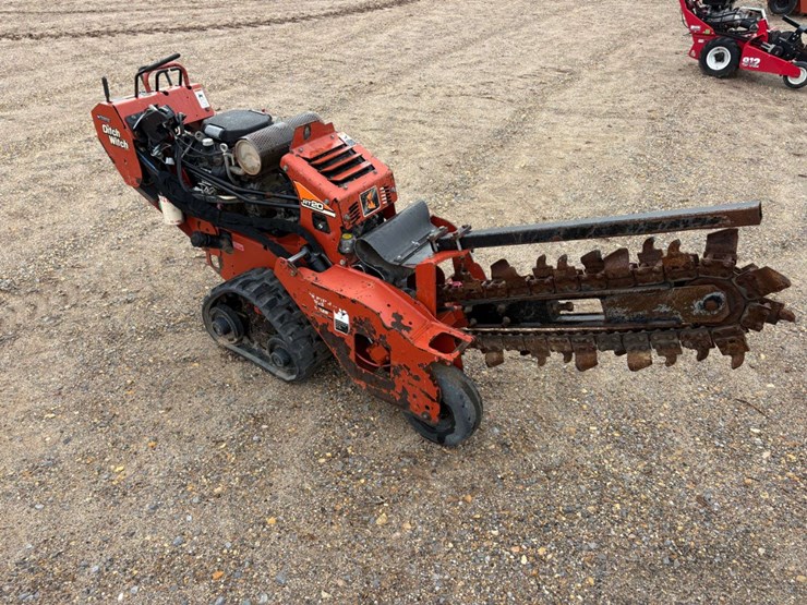 2013-ditch-witch-rt20-image-4