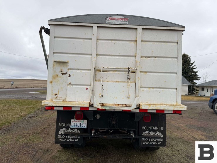 2001-international-9200-image-7