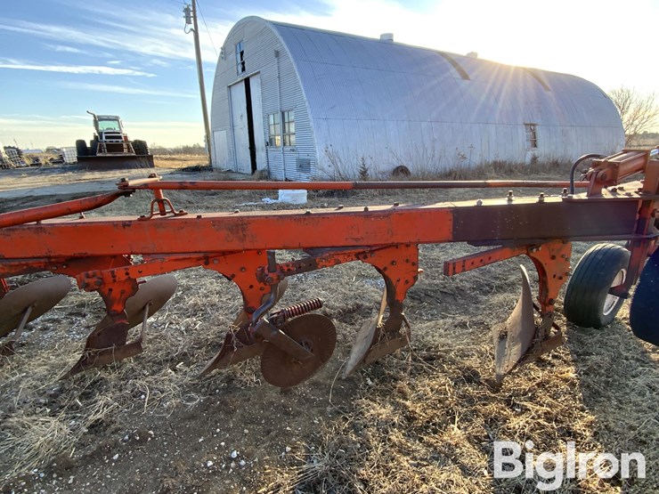 case-8-bottom-plow-image-12