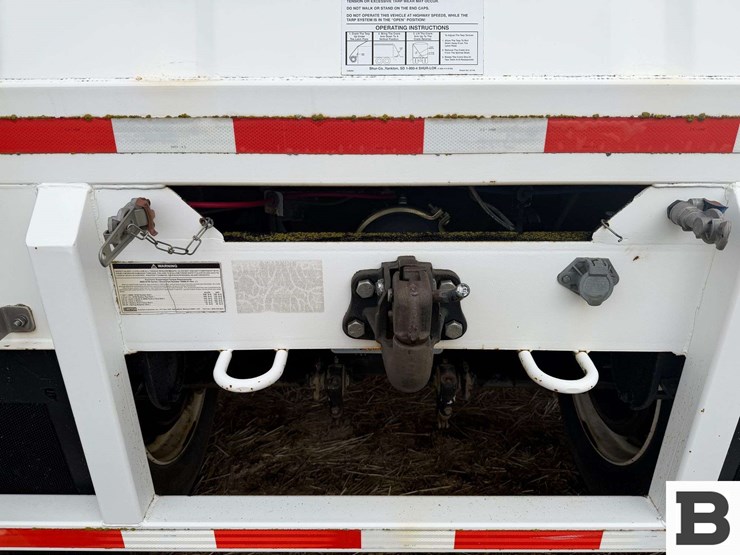 2007-neville-trailer-image-10