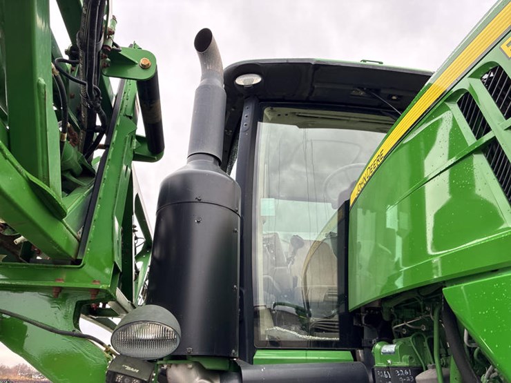 2015-john-deere-r4038-image-16