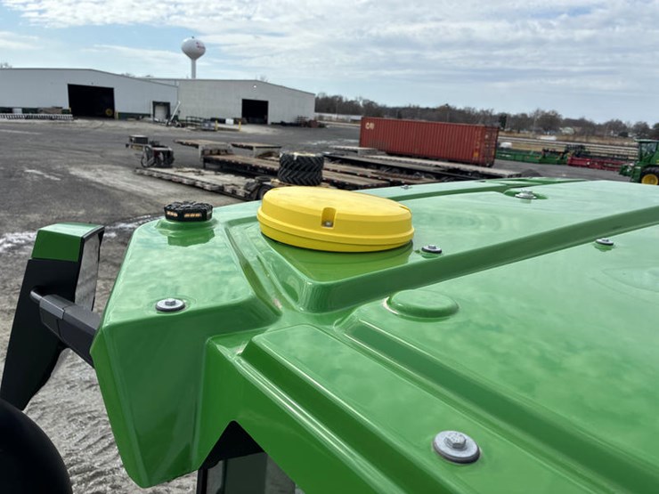 2024-john-deere-8rx-410-image-87