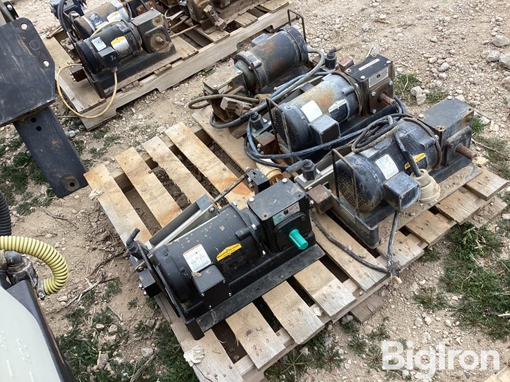 cds-john-blue-0162-chemigation-pumps-image-5