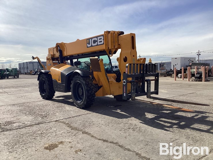 2022-jcb-510-56-image-3